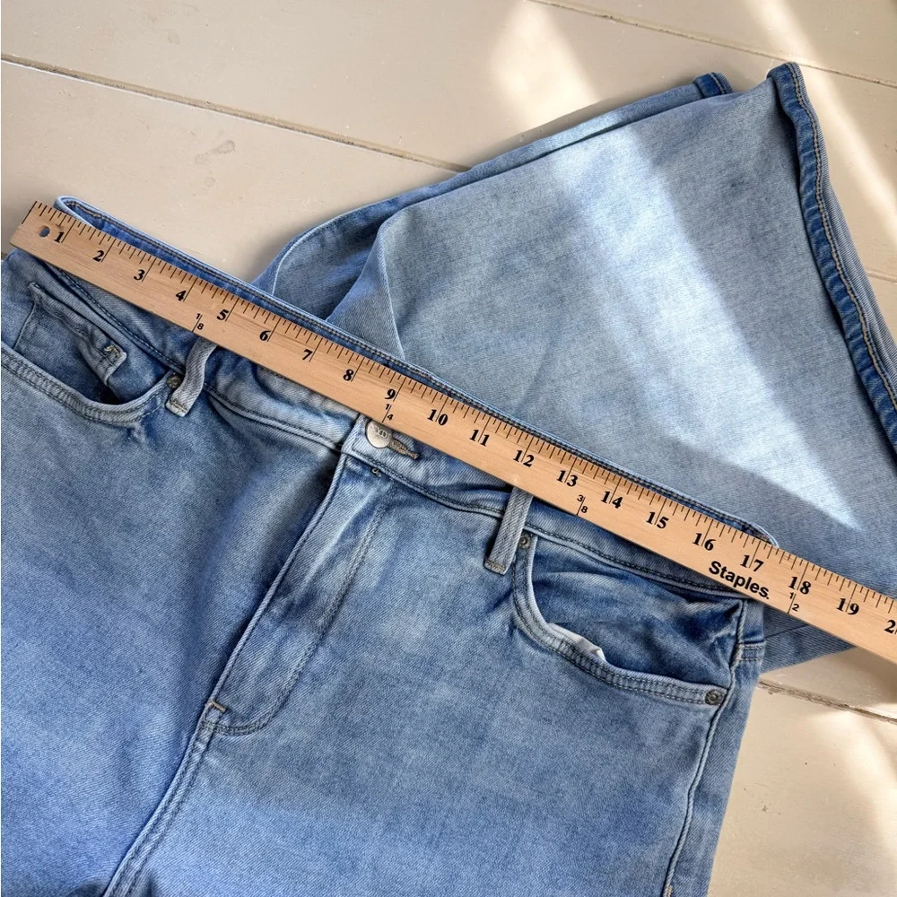 NYDJ Classic Light Blue Jeans - Picture 4 of 5